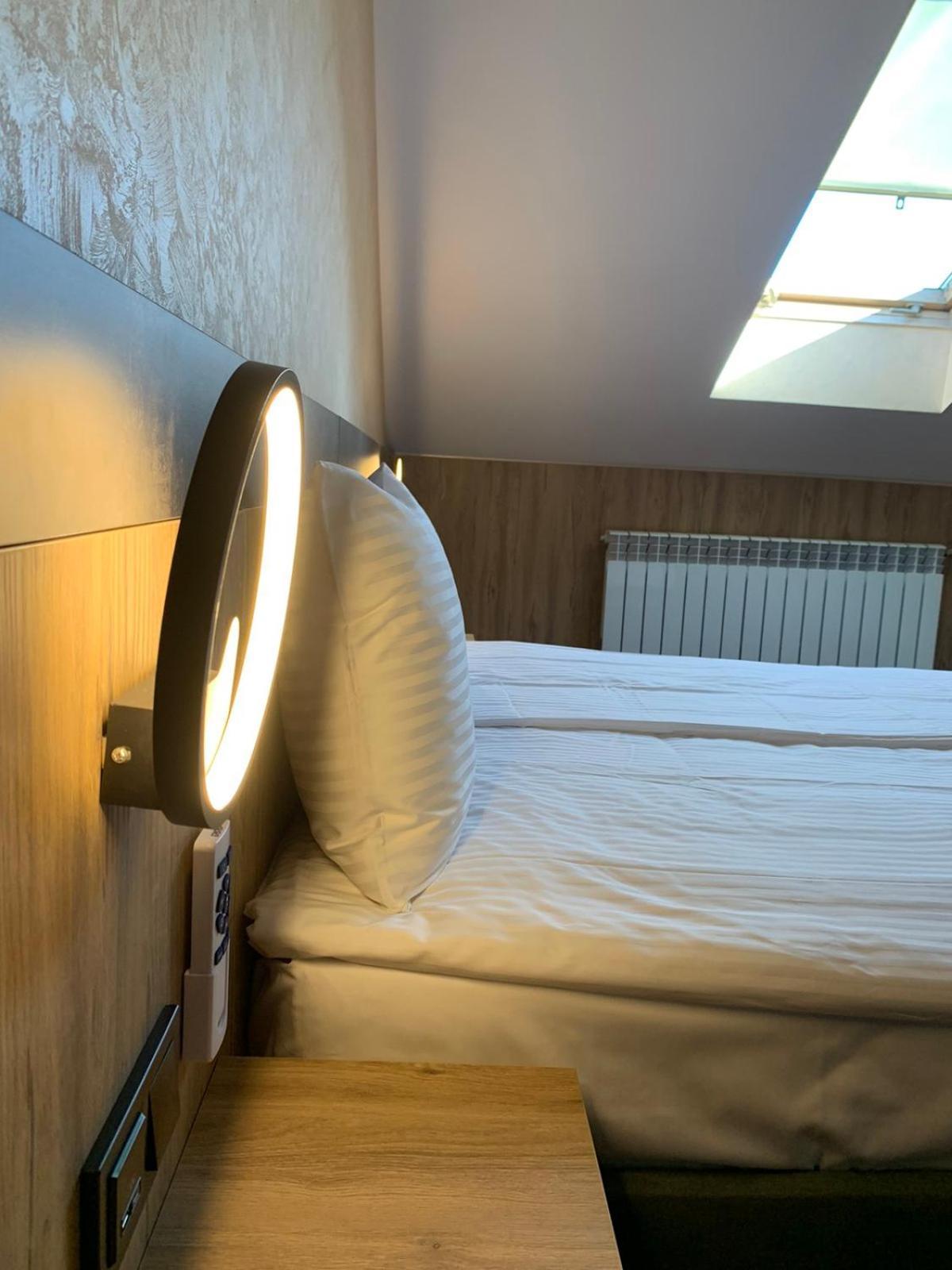 Arta City Hotel Yavoriv  Dış mekan fotoğraf